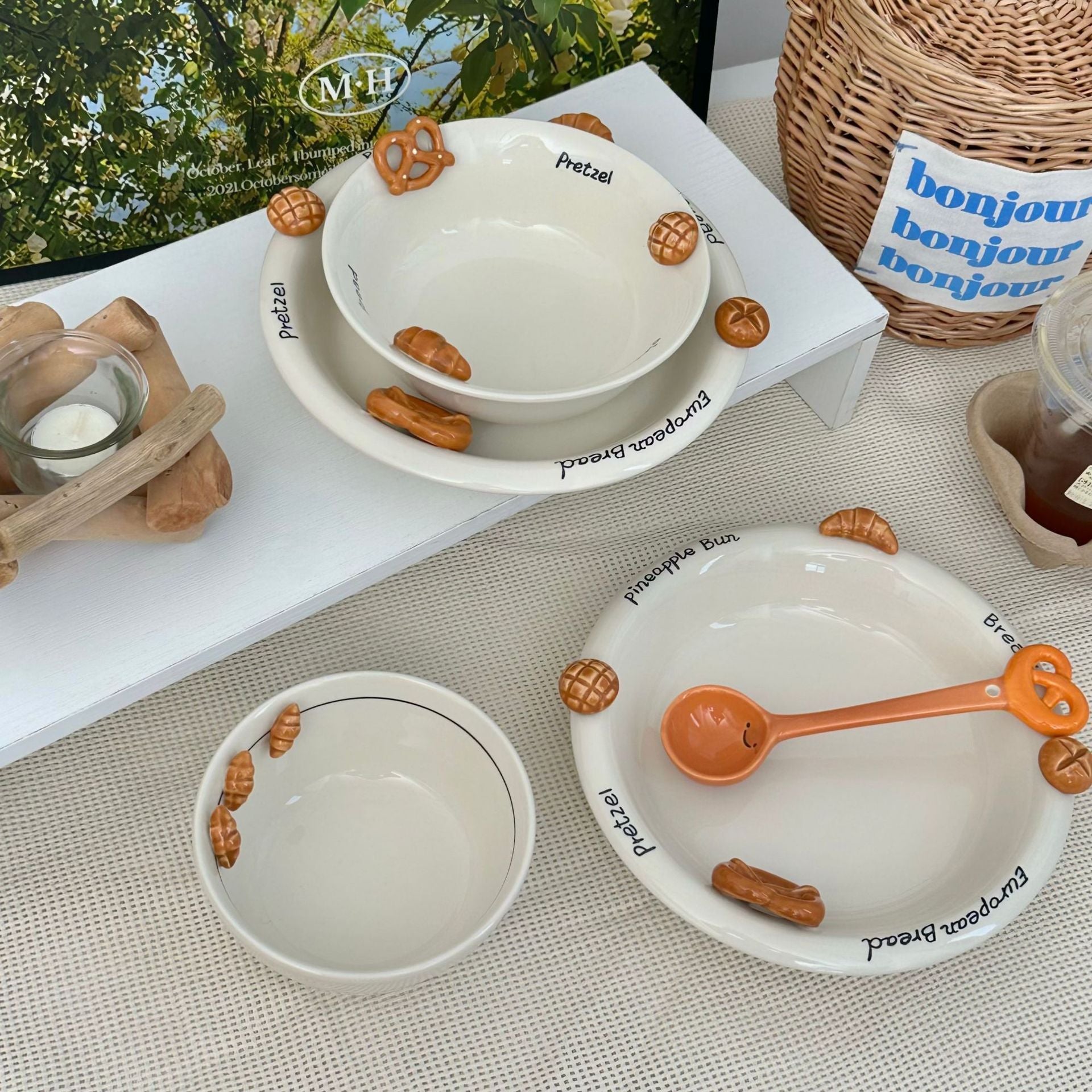 Croissant Pretzel Embossed Ceramic Tableware